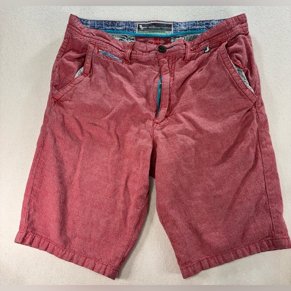 Modern Amusement Red Cotton Shorts Mens Size 34 Casual Summer Chino Flat Front